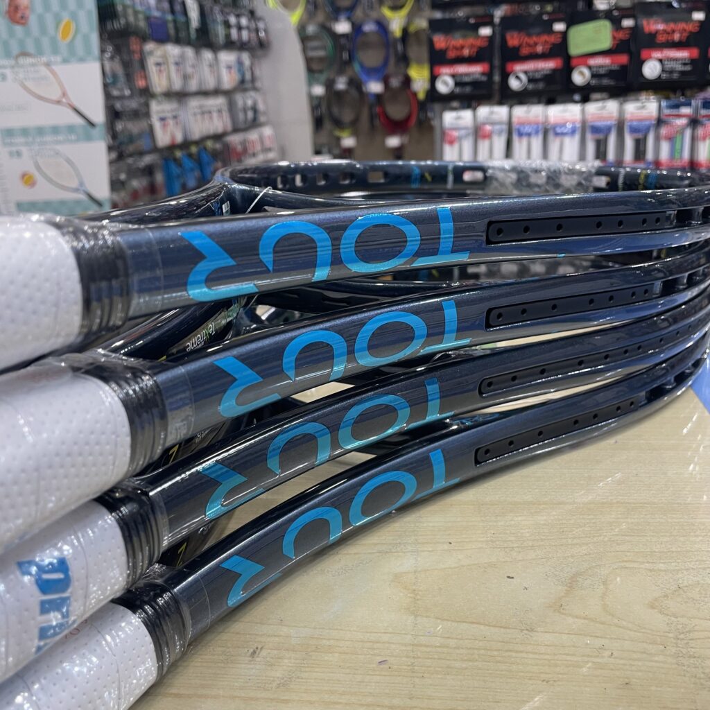 PRINCE新作「TOUR」未使用中古品￥24,420！！#PRINCE TOUR